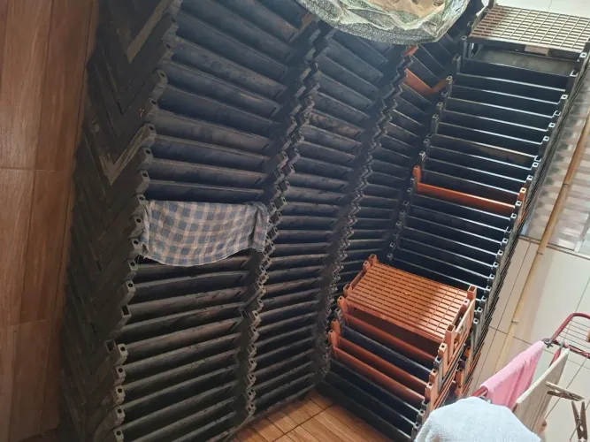 Lote: 160 prateleiras plásticas, organizadoras, estante modular. 