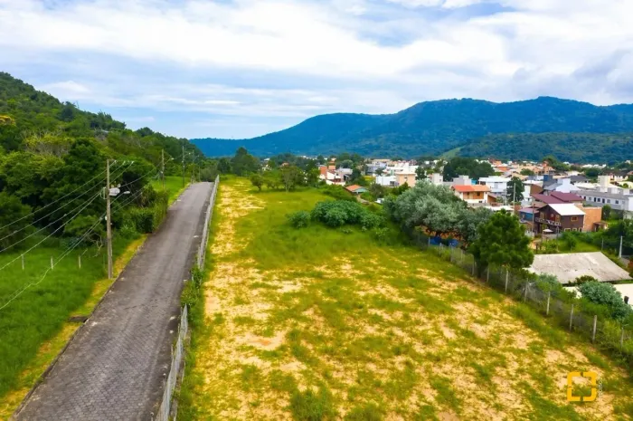 Terreno Residencial próximo à praia do Campeche.