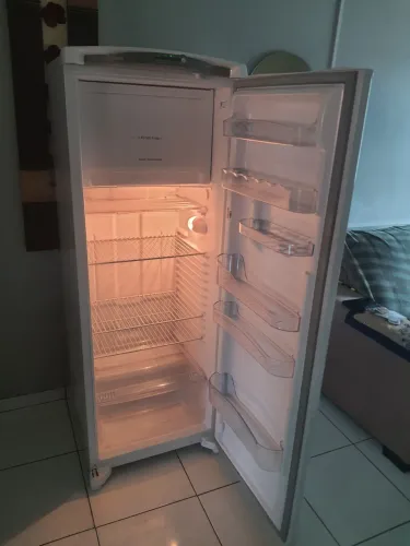 Geladeira Consul Frost Free (Perfeito Estado)