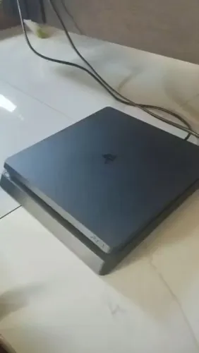 Ps4 slim zero, com dois controles