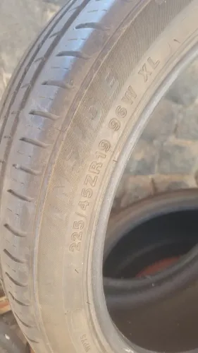 Pneus 225/45R19 Aptany 