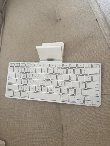 Teclado Apple Dock iPad / iPhone antigo A1359