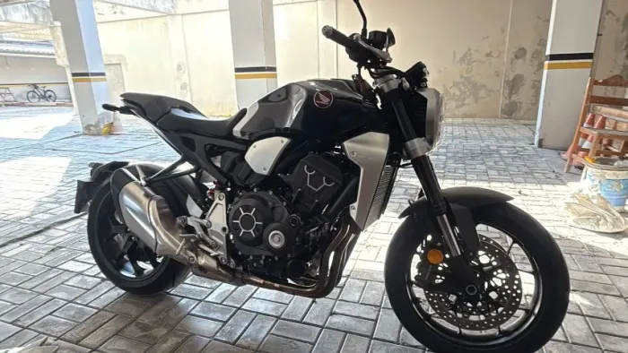 Honda CB 1000R 2019 - Impecável, Baixa KM!