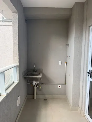 Tanque / Pia de Granito com Cuba de Inox - Ideal para Lavanderia ou Área de Serviço
