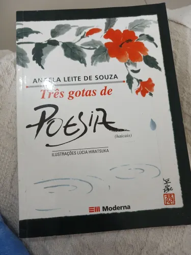 Livro Três gotas de poesia
