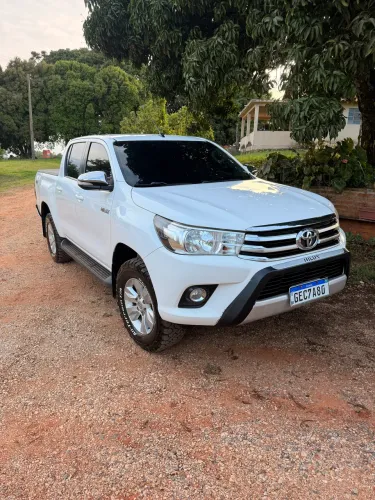 Toyota Hilux CD SRV 4X4 2.8 TDI Diesel Aut. 2017