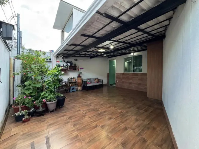 Casa com 2 Quartos à venda, 110m² - Santa Amélia