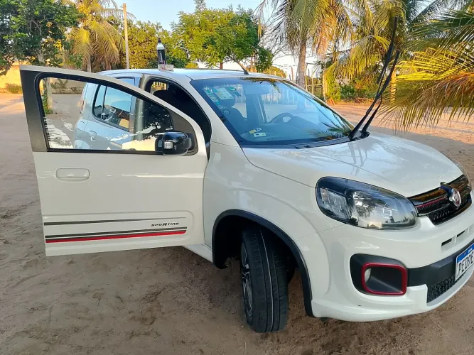 Fiat Uno Sporting 1.3 Flex 8V 5P 2017