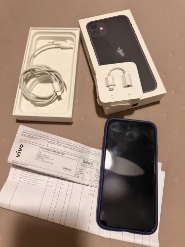 Vendo I Phone 11.