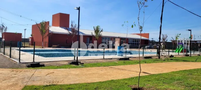 Terreno no Condomínio disponível para venda no bairro Novo Mundo em Uberlândia-MG