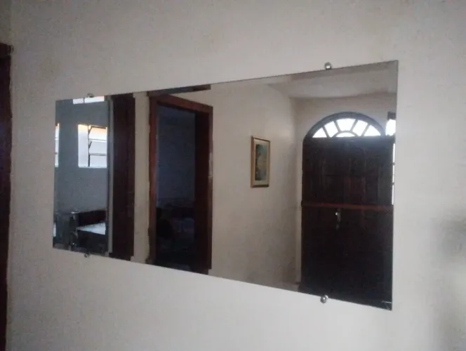 Espelho 1,40 x 65 250 reais