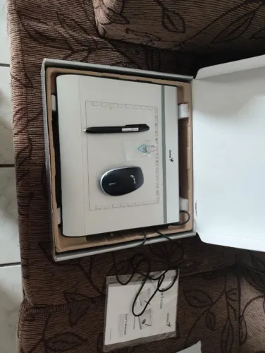 Mesa Digitalizadora Genius MousePen i608X