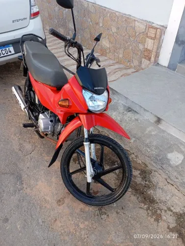 Moto muito bem conservada