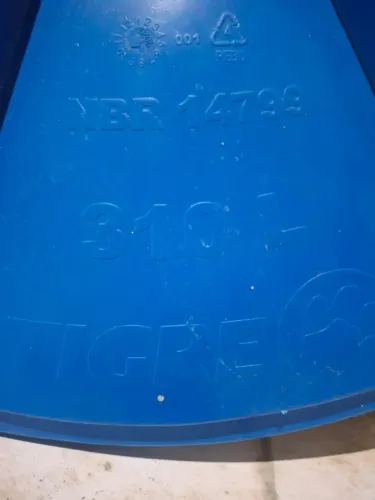 Pra vender rápido, uma caixa d'água de 310 litros e um purificador de água !