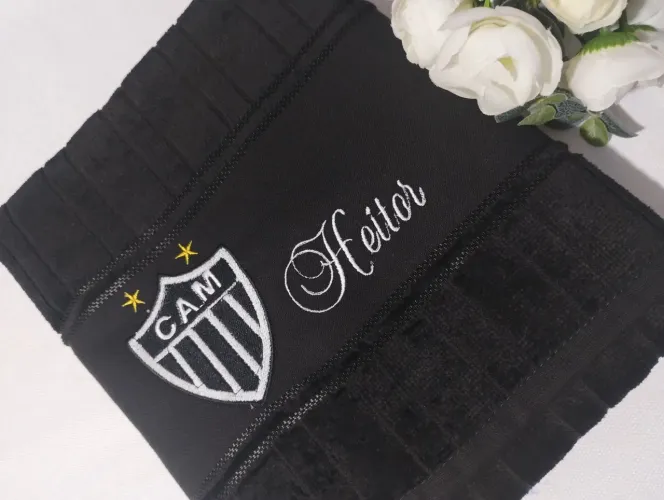 Toalhas personalizadas para crianças e adultos.