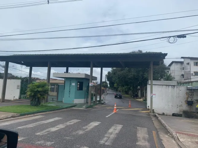 ALUGO CASA 3/4 COND FECHADO PARKLANDIA