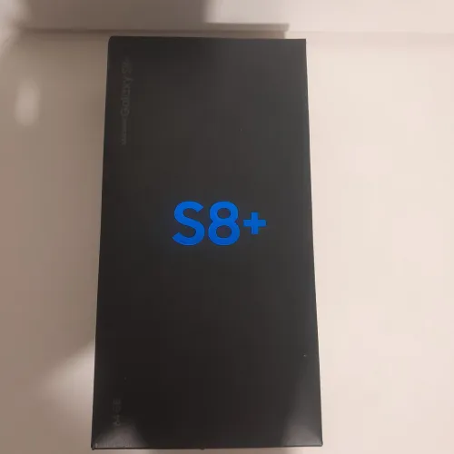 Caixa celular S8+