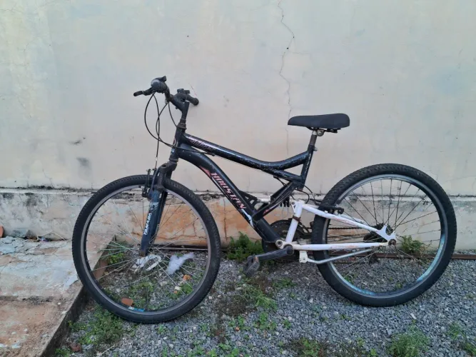 Vende-se bicicleta