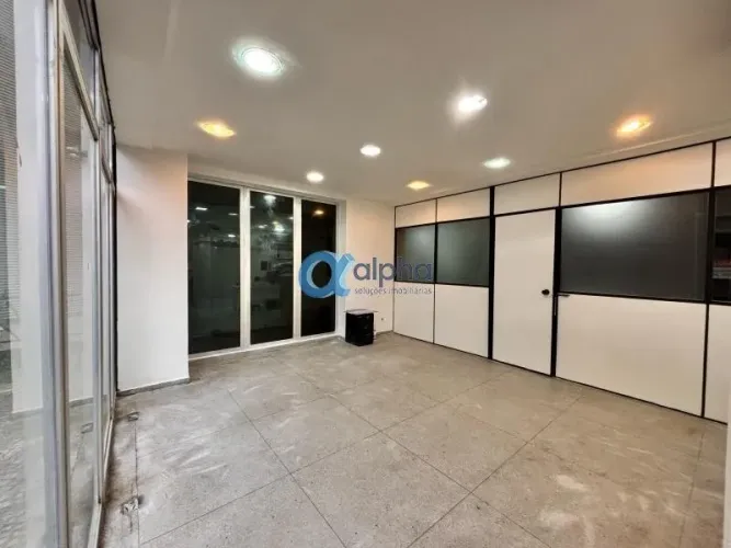Linda Loja Toda Reformada - 27m² - Centro - Petrópolis/RJ