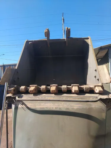 Máquina de escavadeira