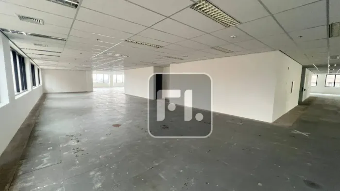 Conjunto comercial com 1015,72 m² Disponível para locação - Água Branca - São Paulo/SP