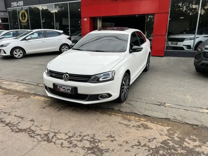 Volkswagen Jetta Highline 2.0 TSI 16V 4P Tiptronic 2013
