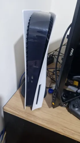 Playstation 5 Fat + 16 jogos mídia física (Único Dono)