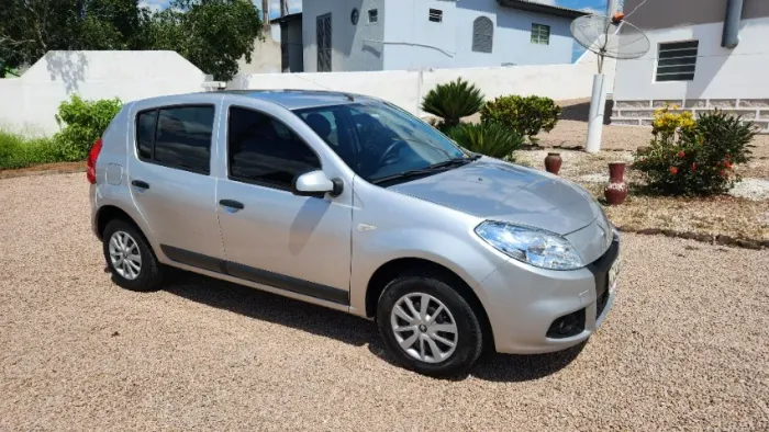Renault Sandero Expression Hi-flex 1.0 16V 5P 2013