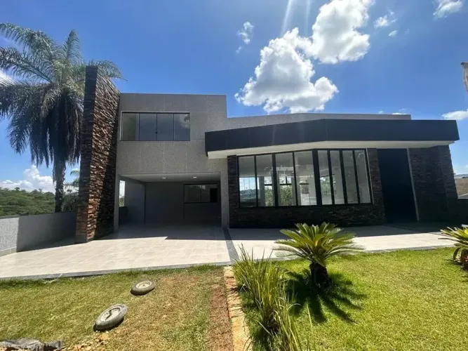 Casa em Confins  no Condomínio Gran Royalle Confins