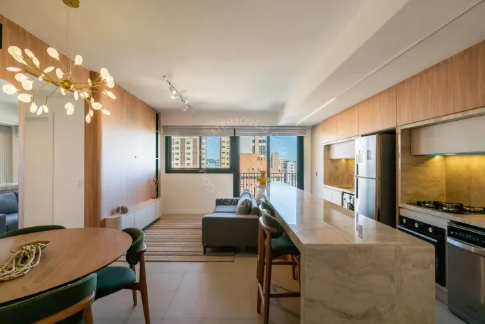 Apartamento mobiliado para alugar no Petrópolis com 2 quartos (1 suíte)