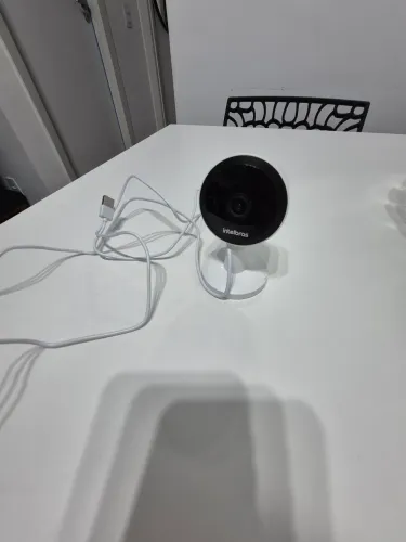 Câmera de Segurança Intelbras iM1 Wi-Fi Nova
