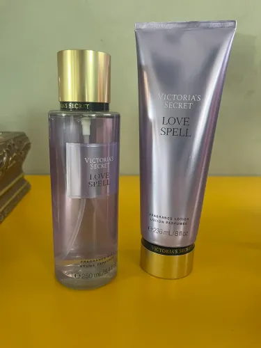Kit Love Spell Victoria?s Secret