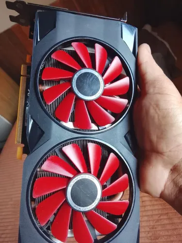 Placa de vídeo Xfx RX 570 4Gb