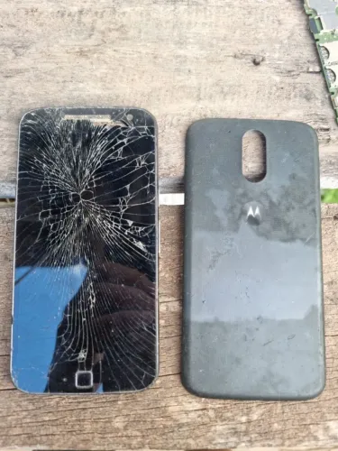 moto g4 plus com defeito para peças sem funcionamento