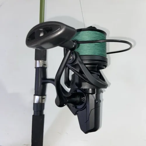 Molinete de pesca ultra pesada mais vara extra pesada