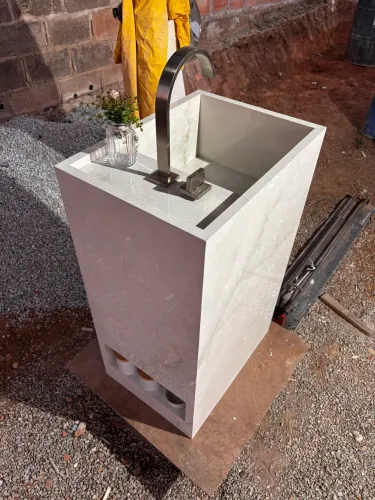 Lavabo esculpido 