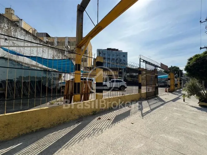 TERRENO PLANO COM 965M2 NO MELHOR PONTO DE BONSUCESSO