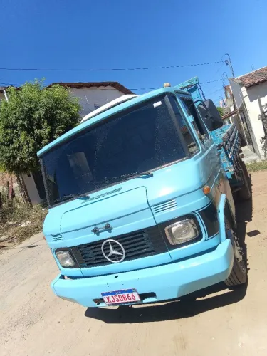Mercedes 708