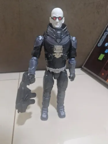 Boneco Mr. Freeze - Sr. Frio Mattel 30cm