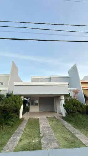 EXCELENTE CASA DE CONDOMÍNIO NO OLHO DAGUA PARA LOCAÇÃO