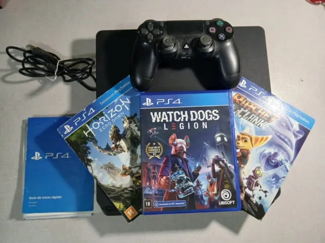 PS4 slim com controle, carregador mais 3 jogos