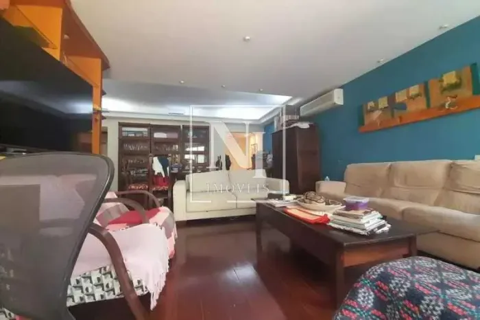 Apartamento : / Residencial / Copacabana