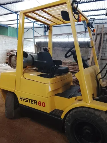 Empilhadeira hyster 3T.