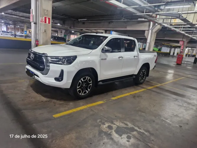 Toyota Hilux CD SRV 4X4 2.8 TDI Diesel Aut. 2021