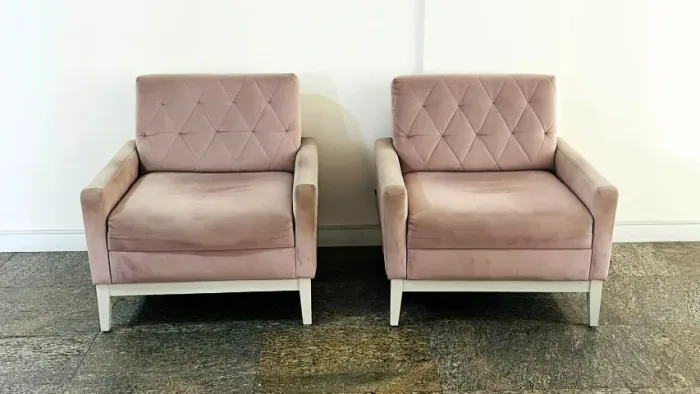 POLTRONA COM BRAÇO 