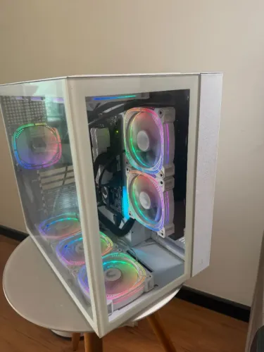 PC Gamer Ryzen 5 5600g 16GB Ram Win 11 PRO