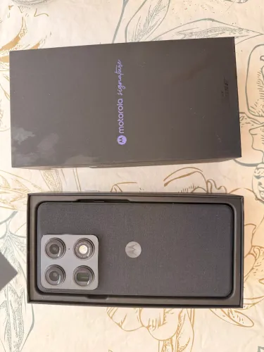 Motorola Signature