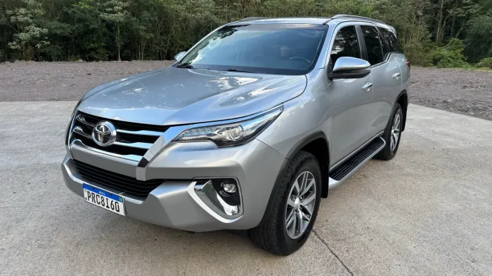Toyota Hilux SW4 SRX 4X4 2.8 TDI 16V Dies. Aut. 2018