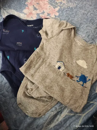 2 bodys Carter's 18 meses