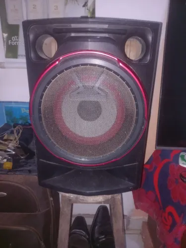 Vendo um caixa de som